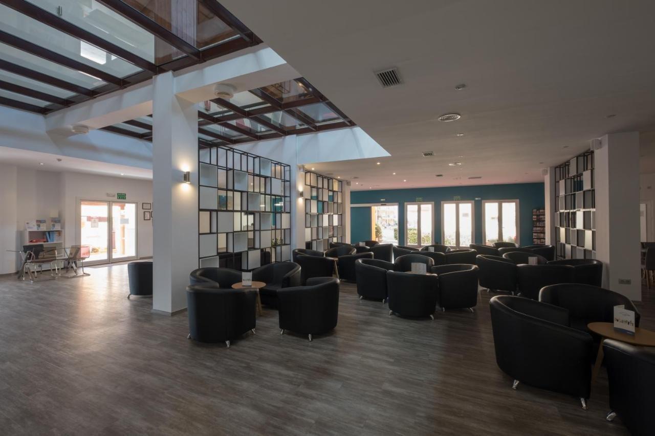Aparthotel Las Dunas Chiclana de la Frontera Ngoại thất bức ảnh
