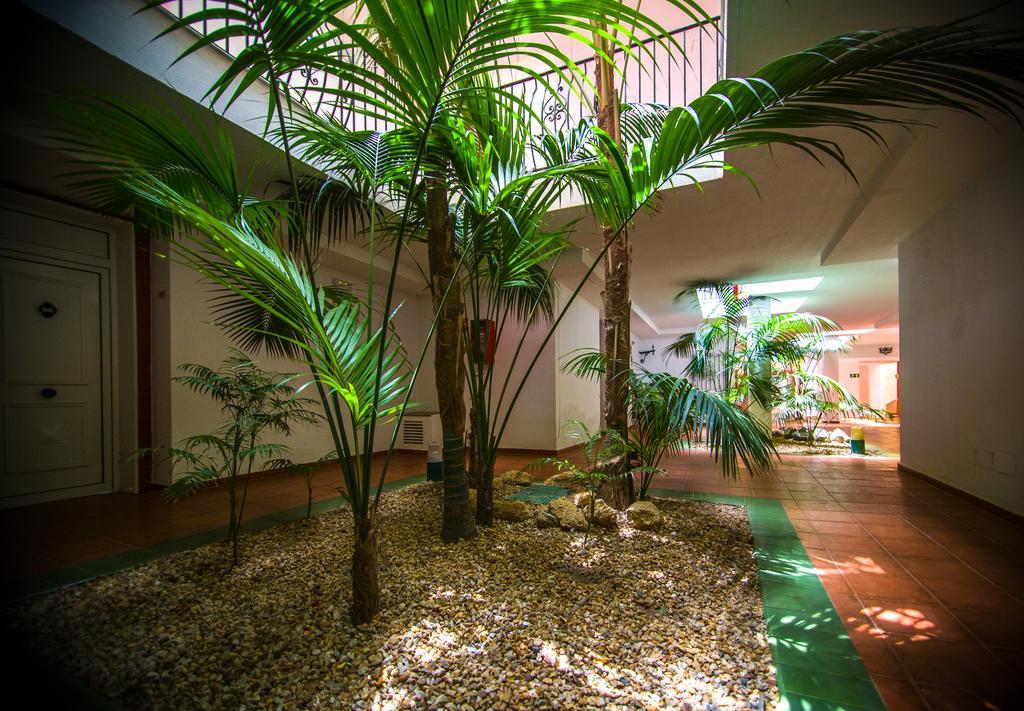 Aparthotel Las Dunas Chiclana de la Frontera Ngoại thất bức ảnh