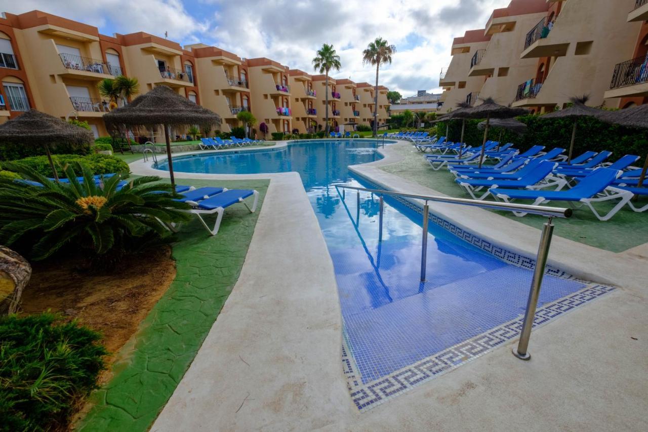 Aparthotel Las Dunas Chiclana de la Frontera Ngoại thất bức ảnh